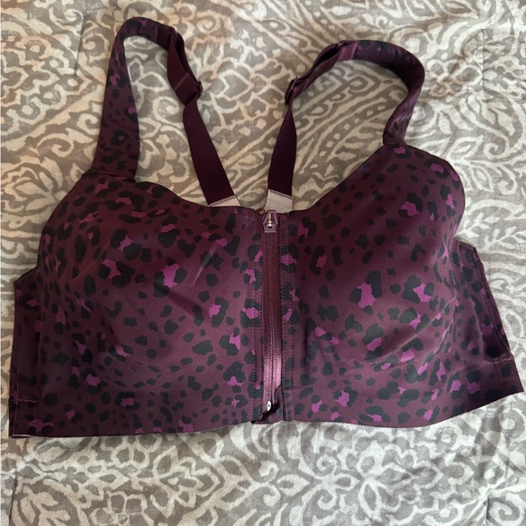 Victoria’s Secret Knockout front close sports Bra - Picture 1 of 6